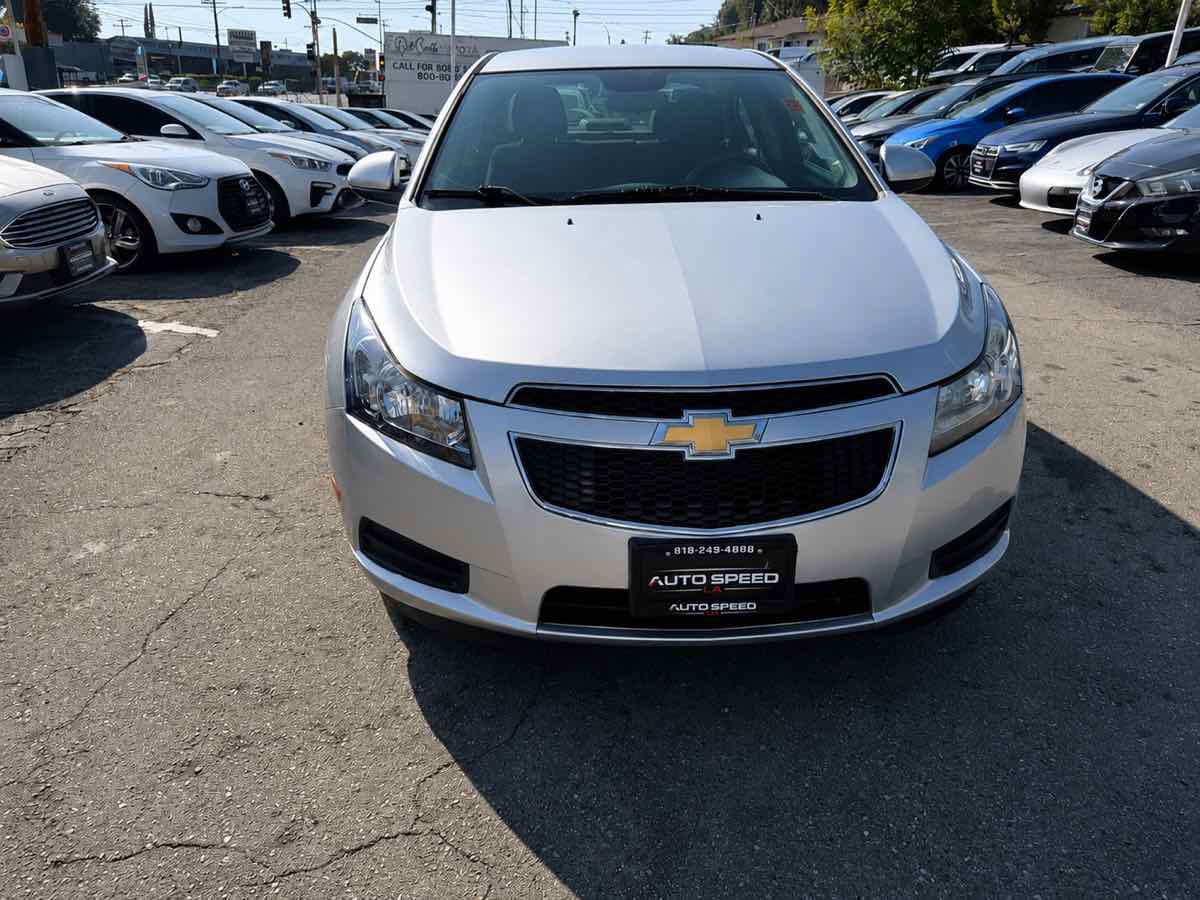 Used 2014 Chevrolet Cruze LT FWD image 2