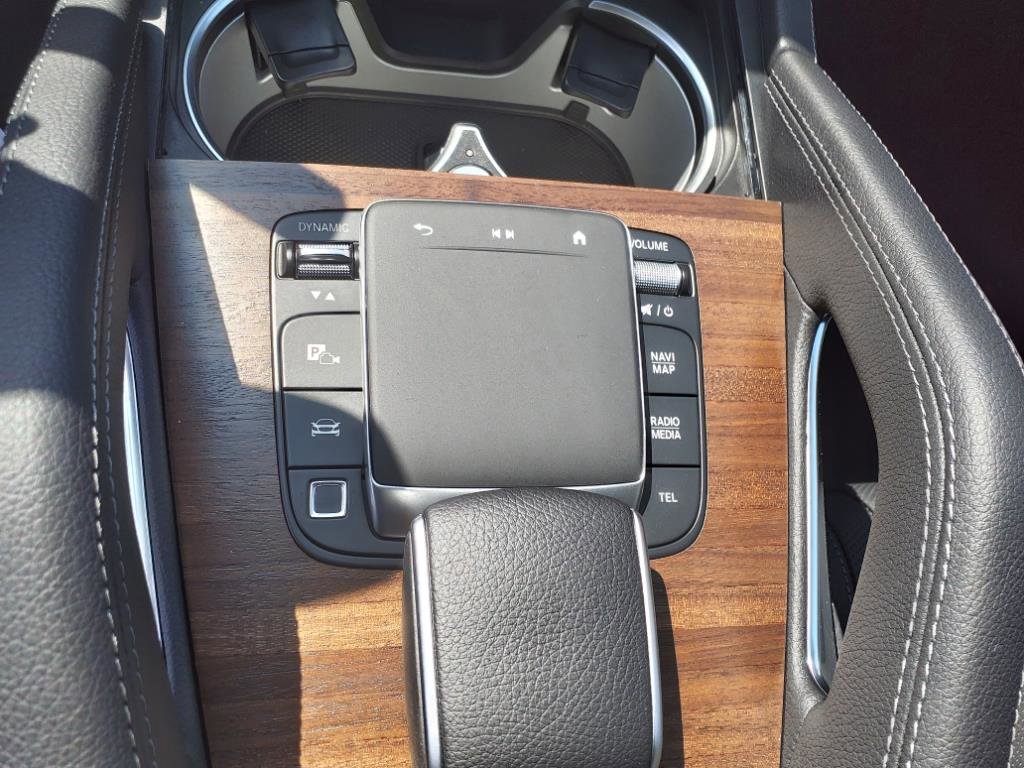 Used 2025 Mercedes-Benz GLS 450 4MATIC image 18