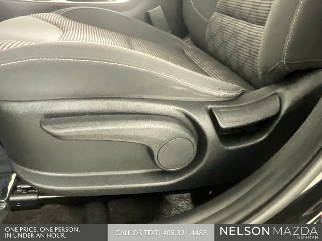Used 2017 Kia Niro FE FWD image 26