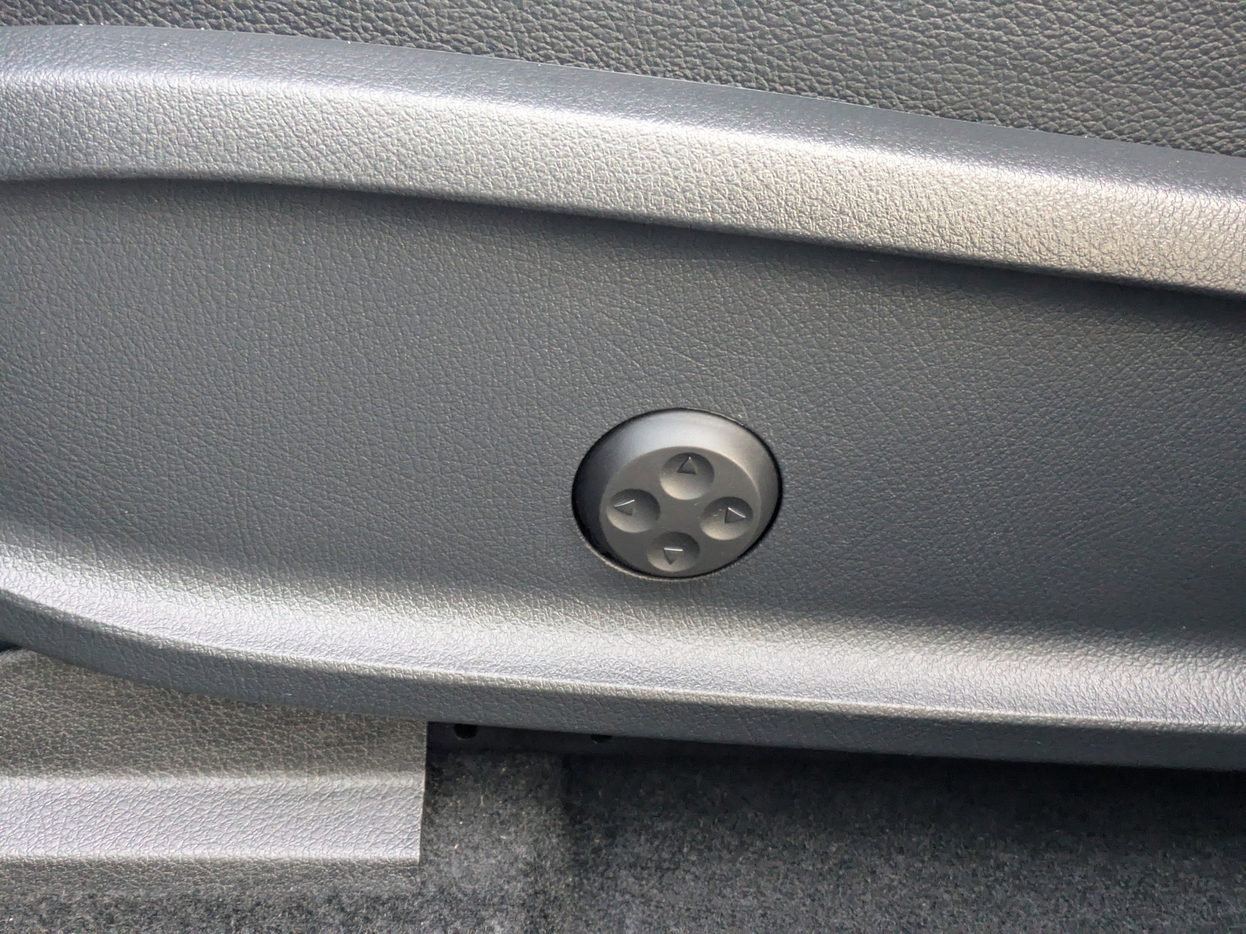 Certified 2023 Mercedes-Benz EQB 250+ image 22