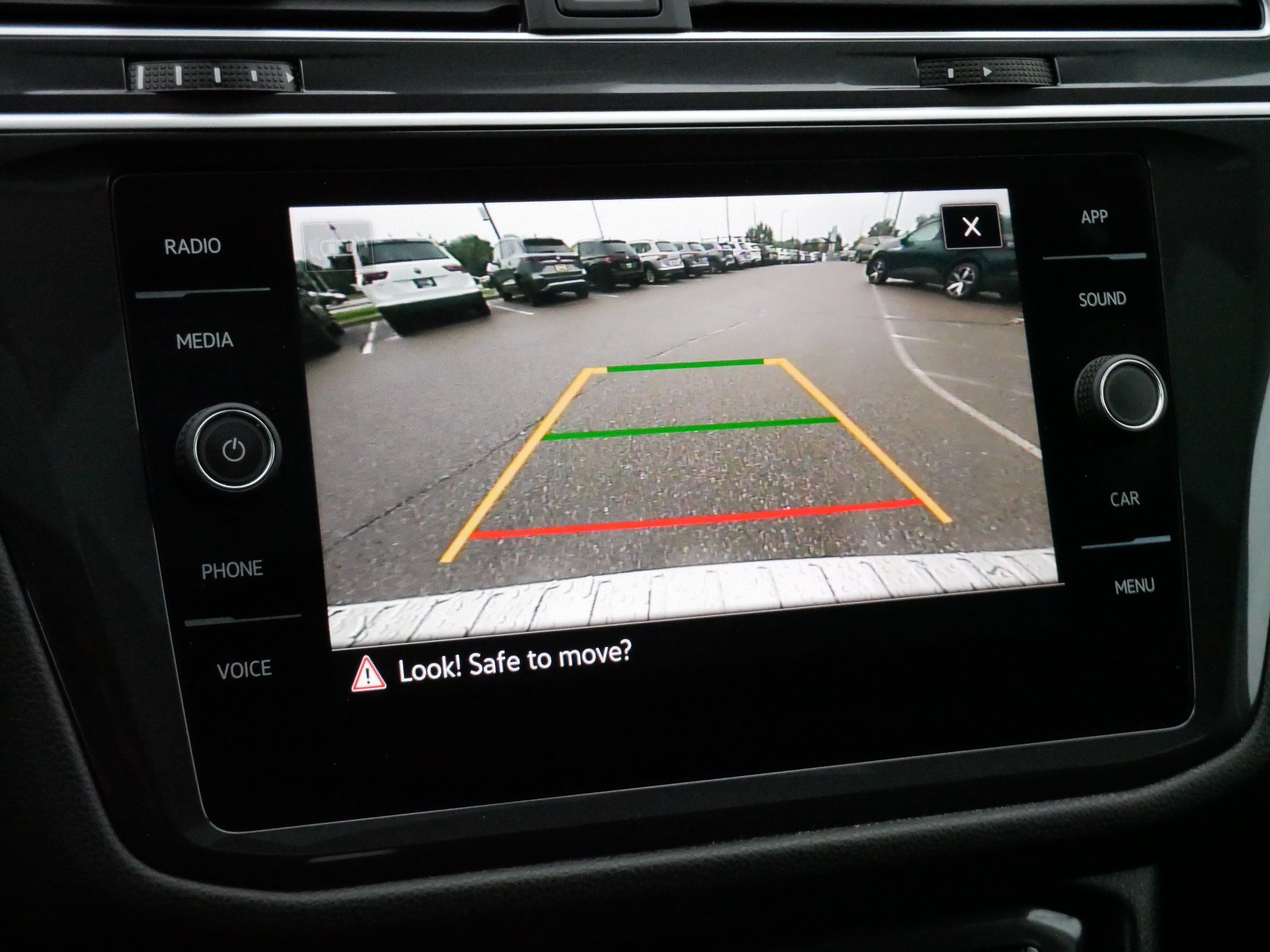 Certified 2024 Volkswagen Tiguan Wolfsburg Edition AWD/4WD image 30