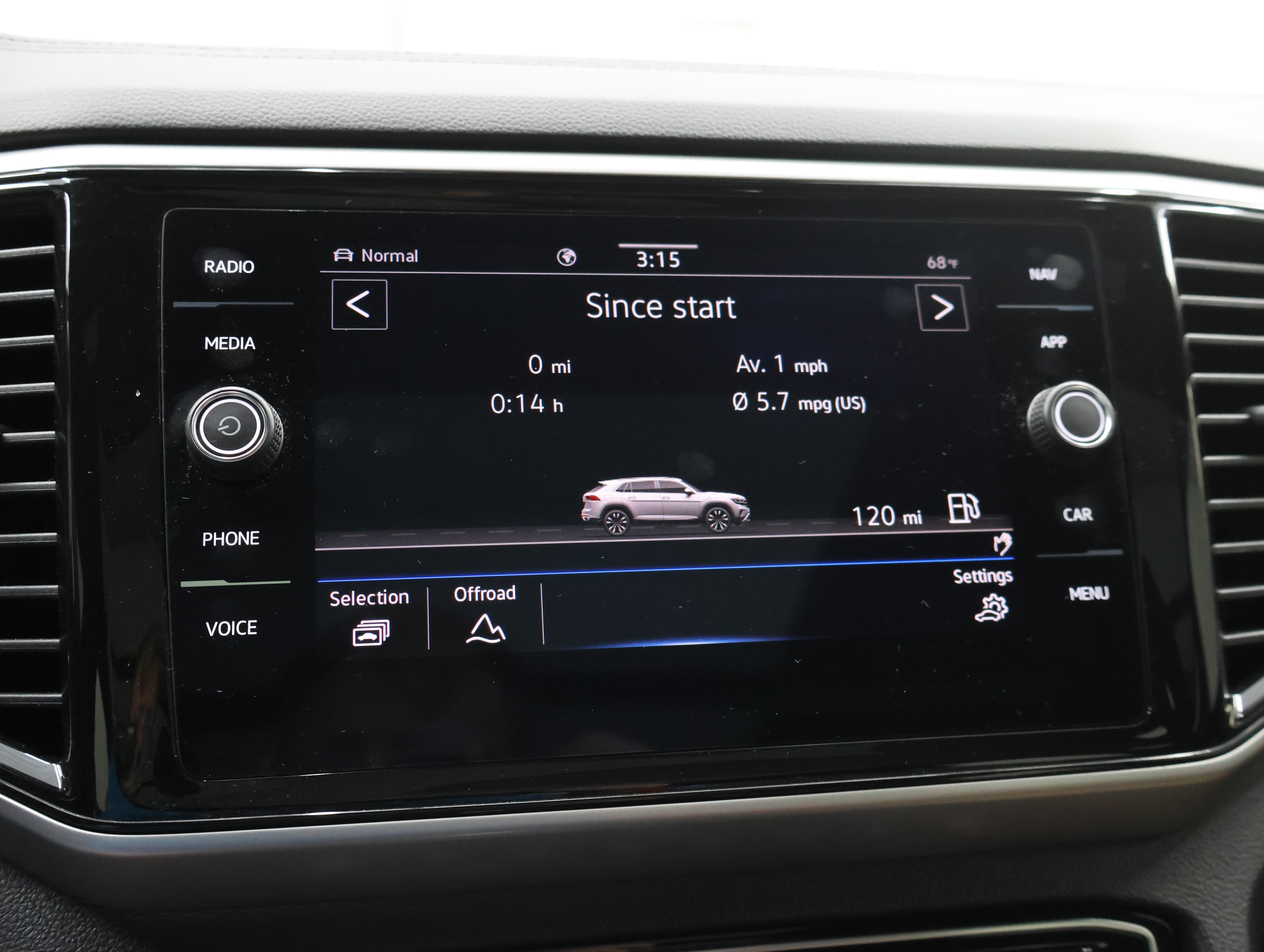 Used 2023 Volkswagen Atlas Cross Sport SEL R-Line AWD/4WD image 59