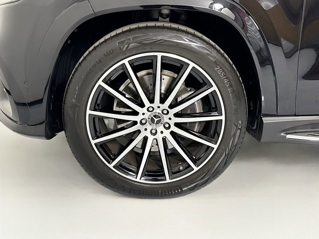 Used 2025 Mercedes-Benz GLS 450 4MATIC image 31