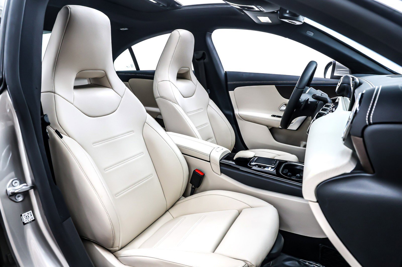 Used 2020 Mercedes-Benz CLA 250 image 8