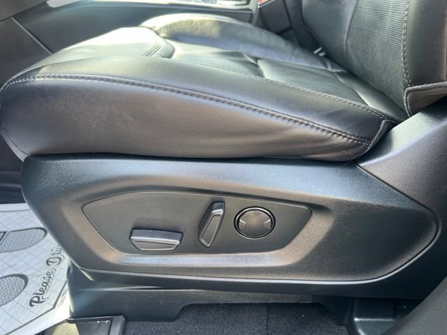 Used 2024 Ford Explorer Platinum w/ Technology Package AWD/4WD image 24
