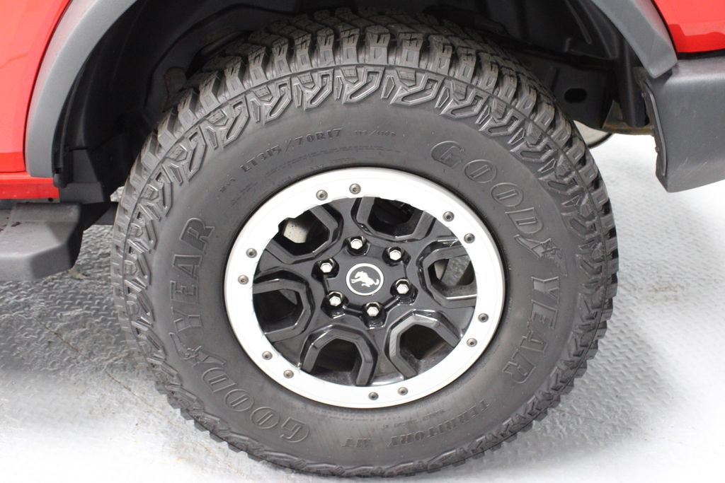 Certified 2022 Ford Bronco Outer Banks w/ Sasquatch Package AWD/4WD image 18