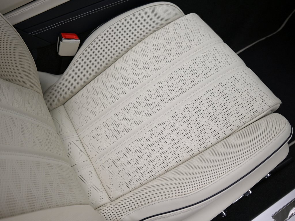 Used 2025 Bentley Continental GT Speed image 18