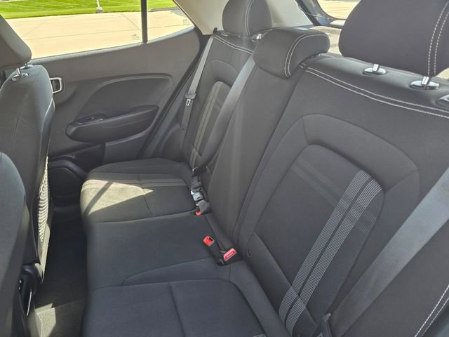 Used 2025 Hyundai Venue SEL FWD image 22