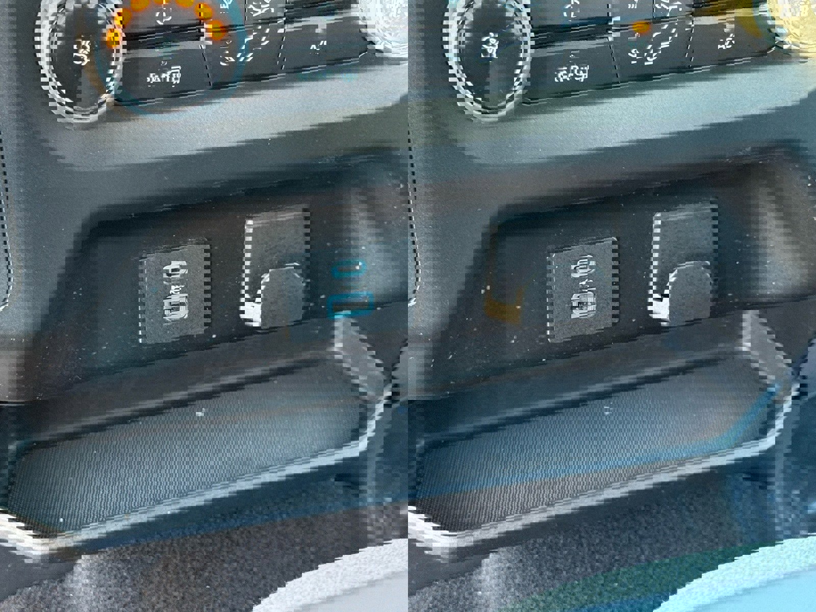 Used 2023 Ford F150 XLT image 24