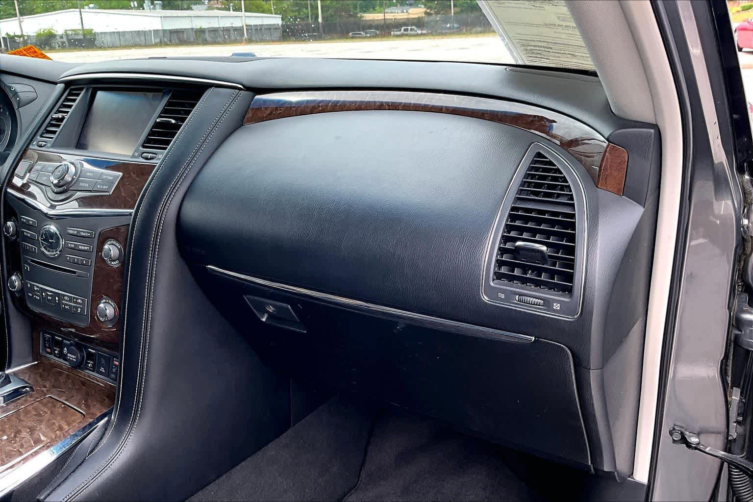 Used 2015 INFINITI QX80 4WD w/ Theater Package image 19