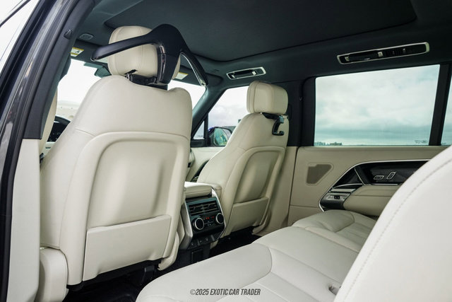 Used 2025 Land Rover Range Rover Long Wheelbase SE image 47