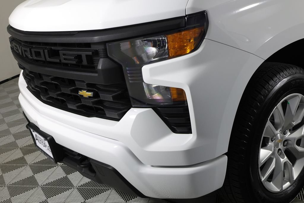 Used 2025 Chevrolet Silverado 1500 Custom RWD image 33