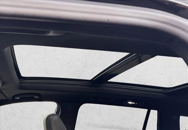 Used 2024 Cadillac XT6 Premium Luxury AWD/4WD image 11