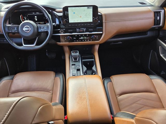 Used 2023 Nissan Pathfinder Platinum w/ Cargo Package FWD image 16