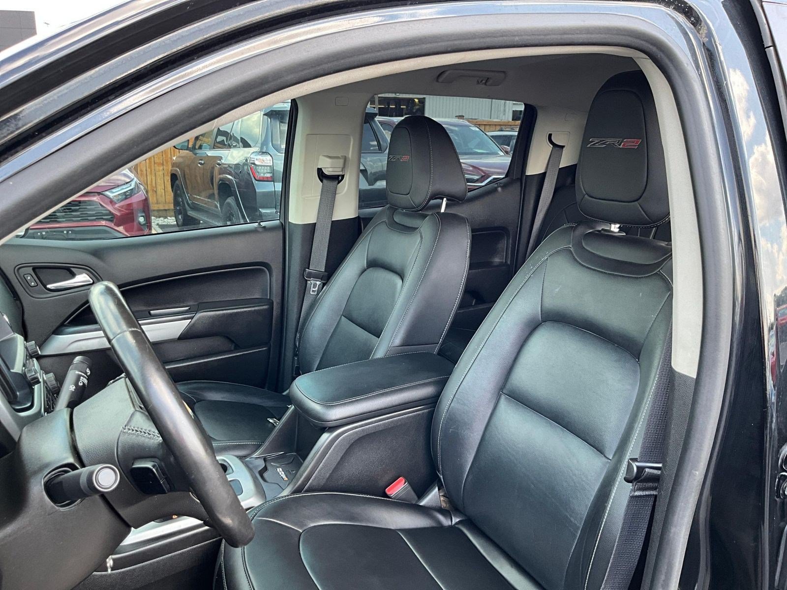 Used 2018 Chevrolet Colorado ZR2 w/ ZR2 Midnight Special Edition AWD/4WD image 19