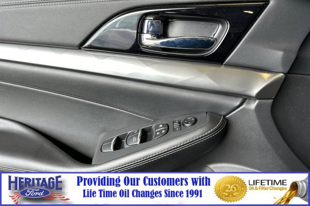 Used 2023 Nissan Maxima SV w/ Floor Mat Group image 11