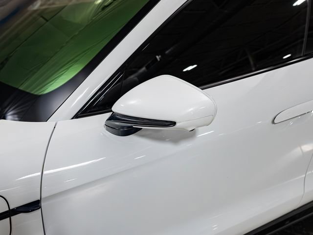 Used 2020 Porsche Taycan Turbo S image 10