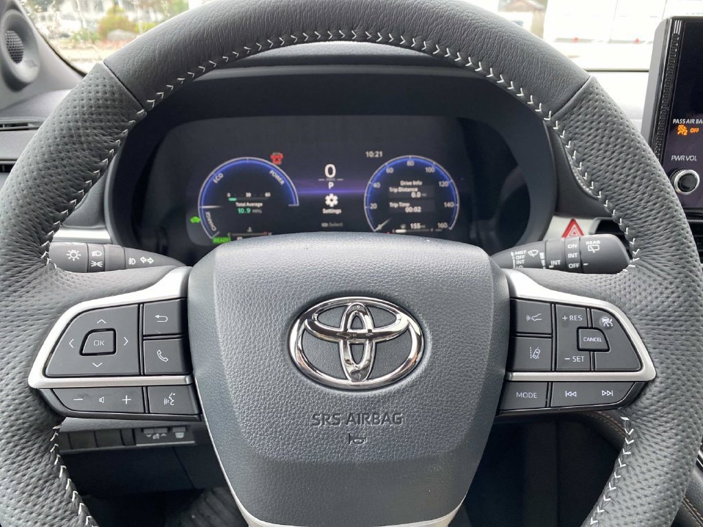 New 2026 Toyota Sienna XSE AWD/4WD image 14