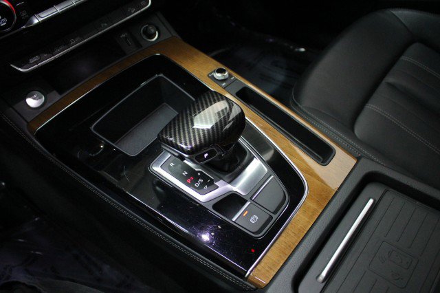 Used 2021 Audi Q5 Premium Plus image 18