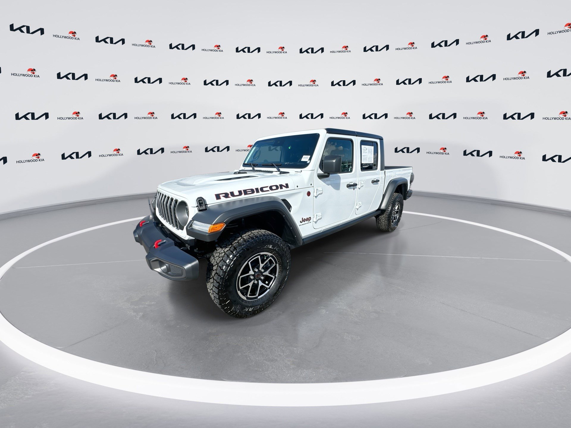 Used 2025 Jeep Gladiator Rubicon w/ Safety Group image 4