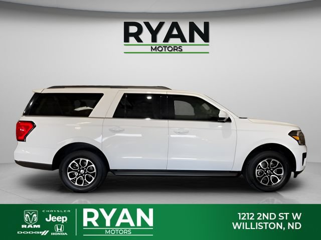Used 2024 Ford Expedition Max XLT AWD/4WD image 2