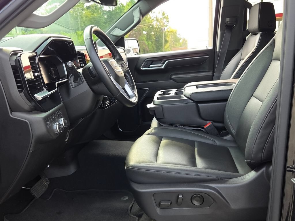 Certified 2026 GMC Sierra 1500 SLT AWD/4WD image 3