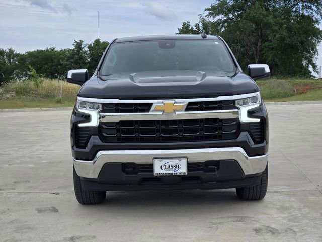 Used 2023 Chevrolet Silverado 1500 LT AWD/4WD image 3