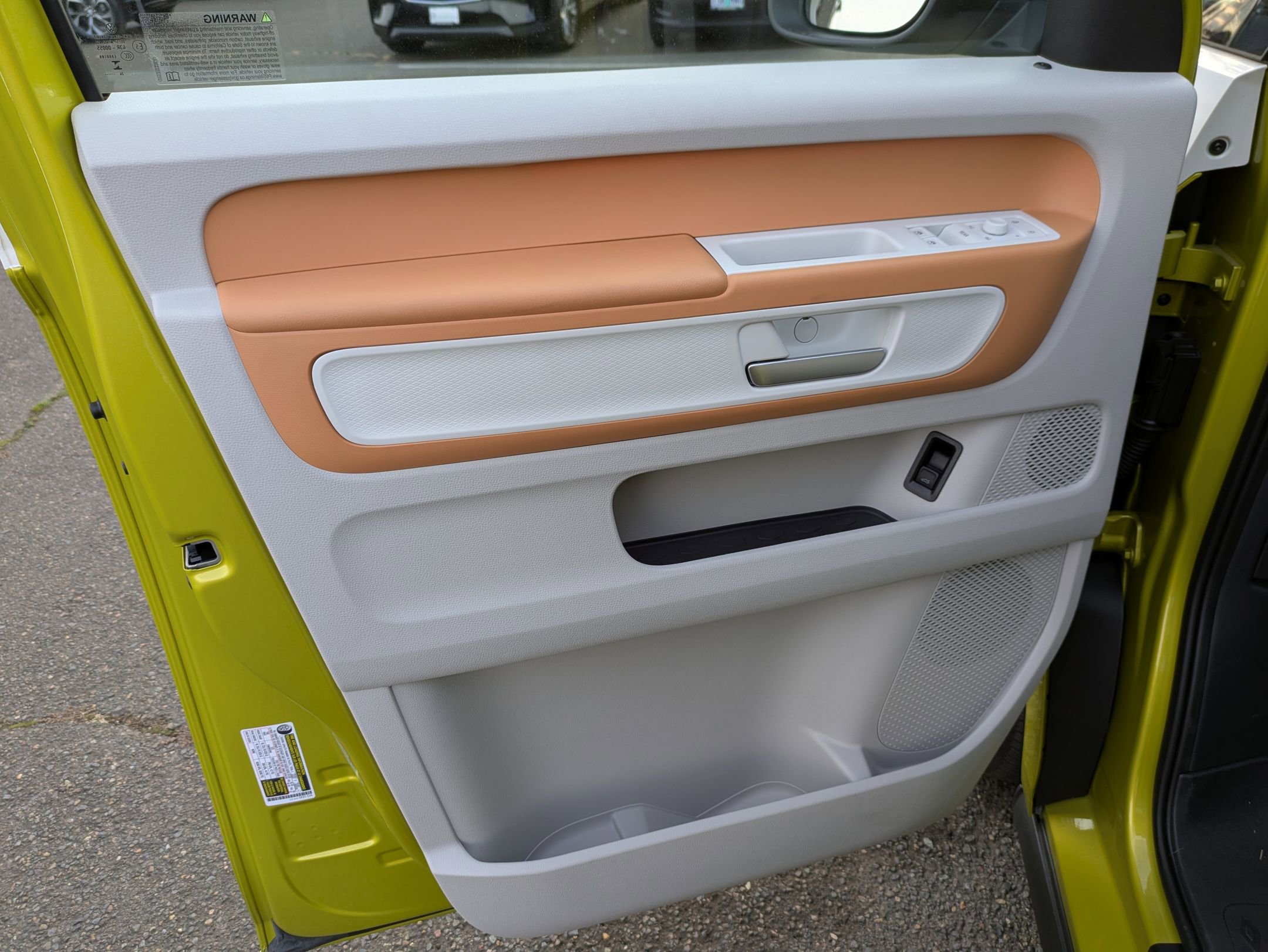 New 2025 Volkswagen ID. Buzz 1st Edition image 9