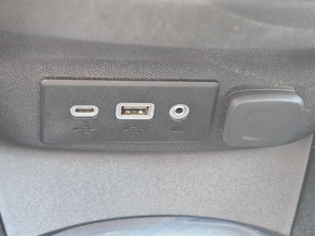 Used 2023 Chevrolet Malibu LT FWD image 18