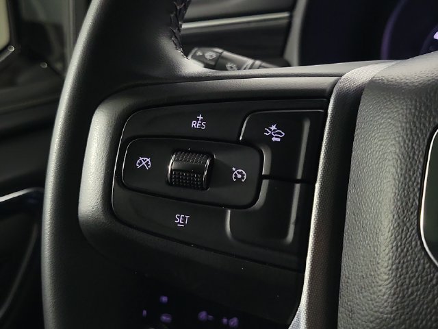Used 2023 GMC Yukon SLT AWD/4WD image 26