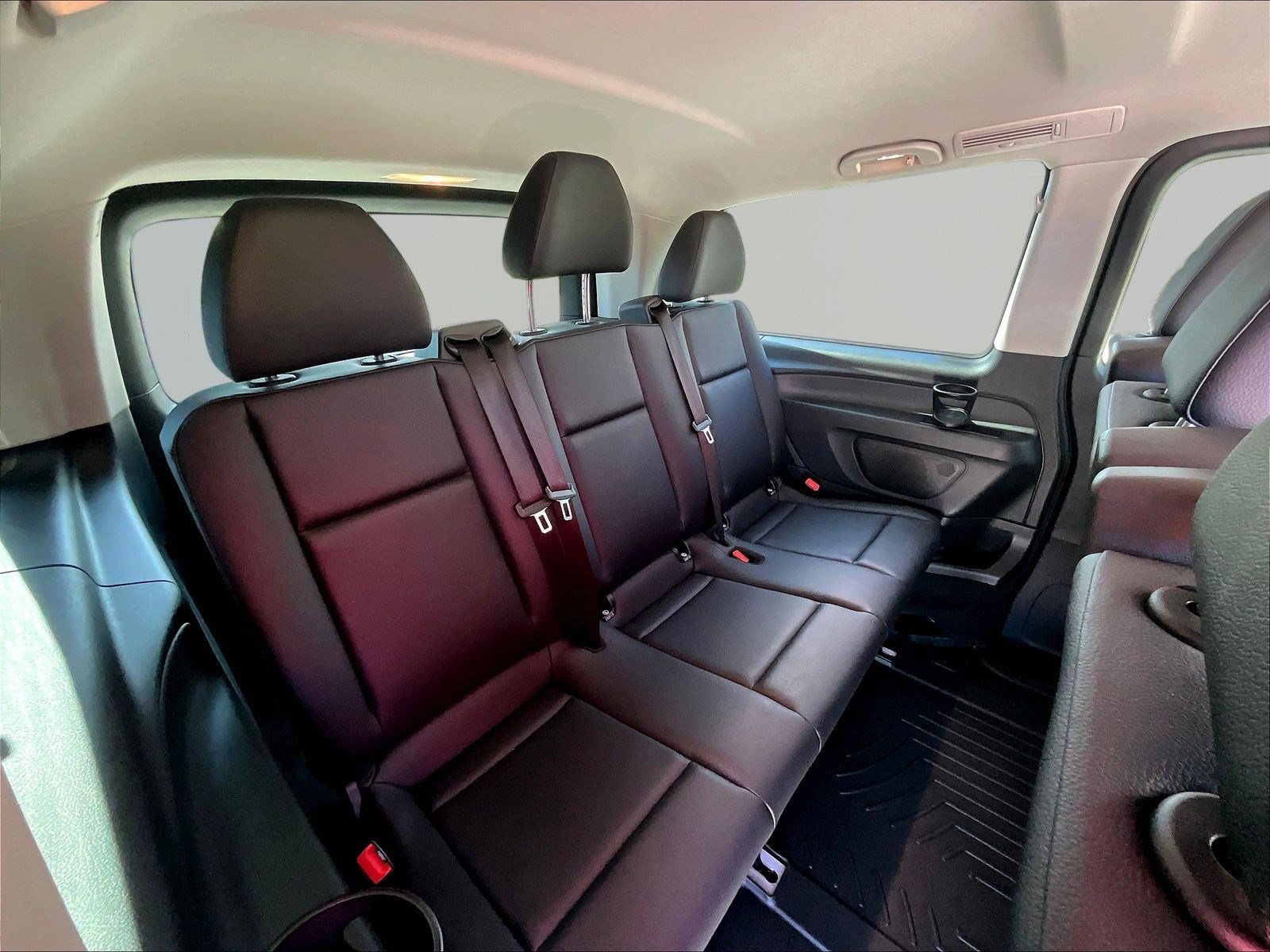 Used 2023 Mercedes-Benz Metris Passenger image 24