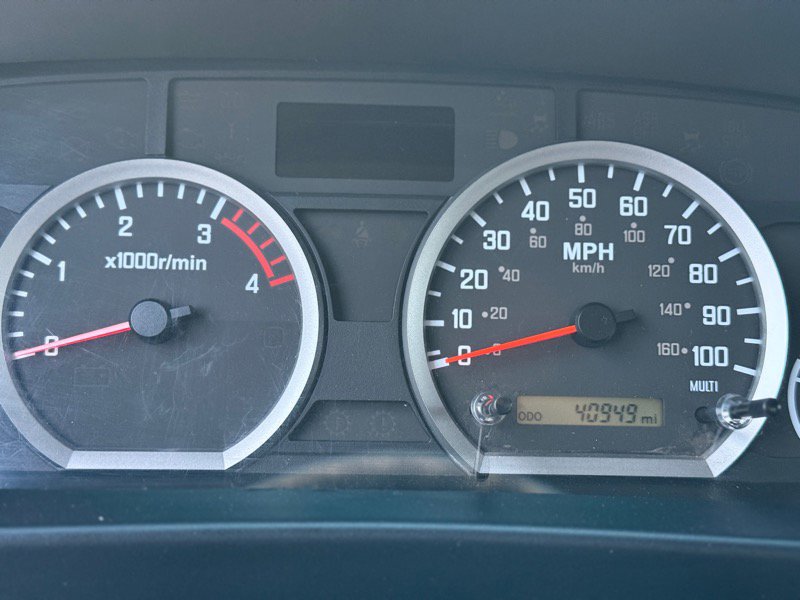 Used 2023 Isuzu NPR image 26