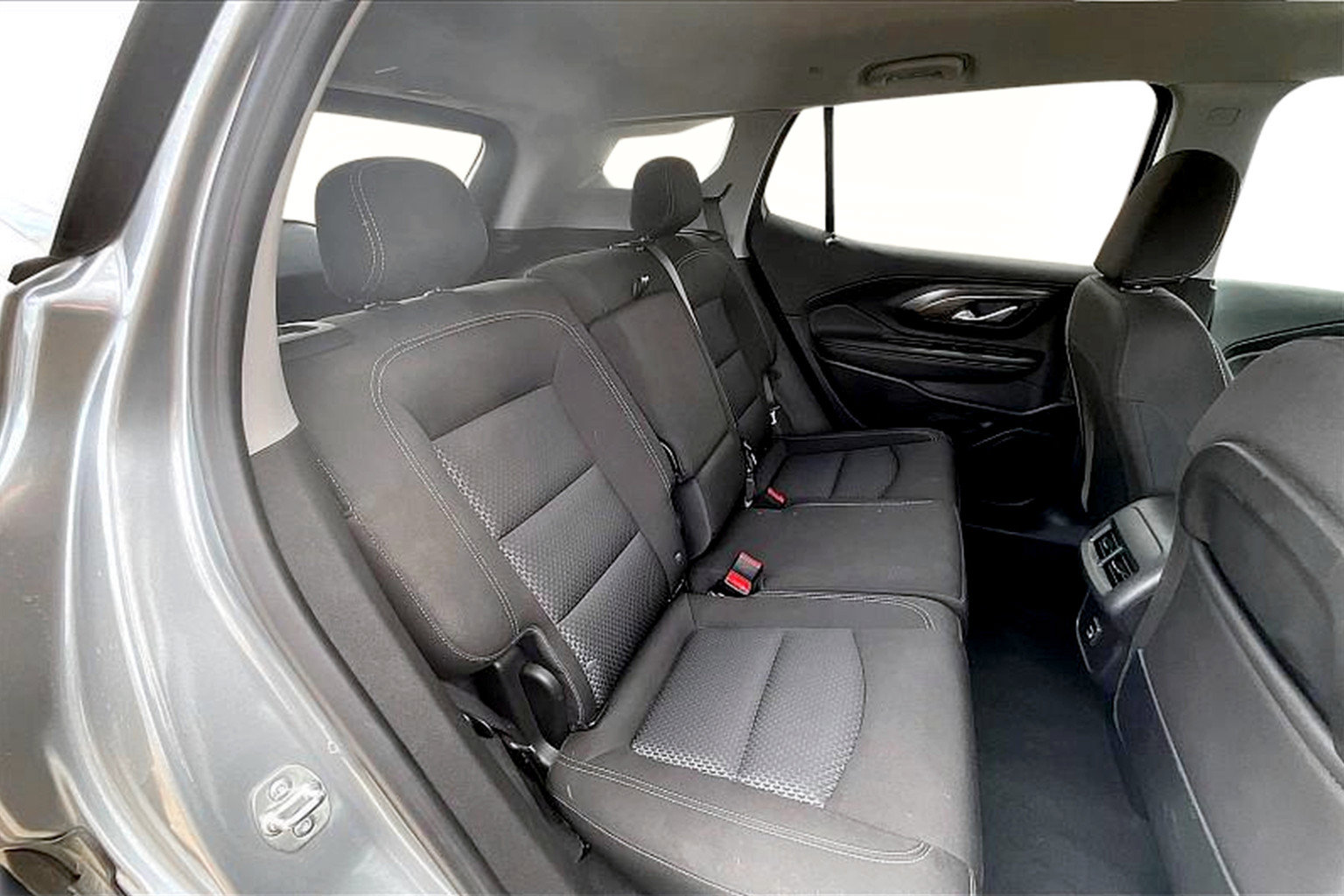 Used 2025 GMC Terrain Elevation image 25