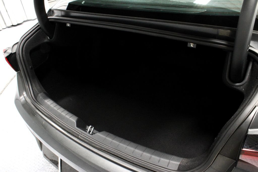 Used 2025 Kia K5 LXS FWD image 13