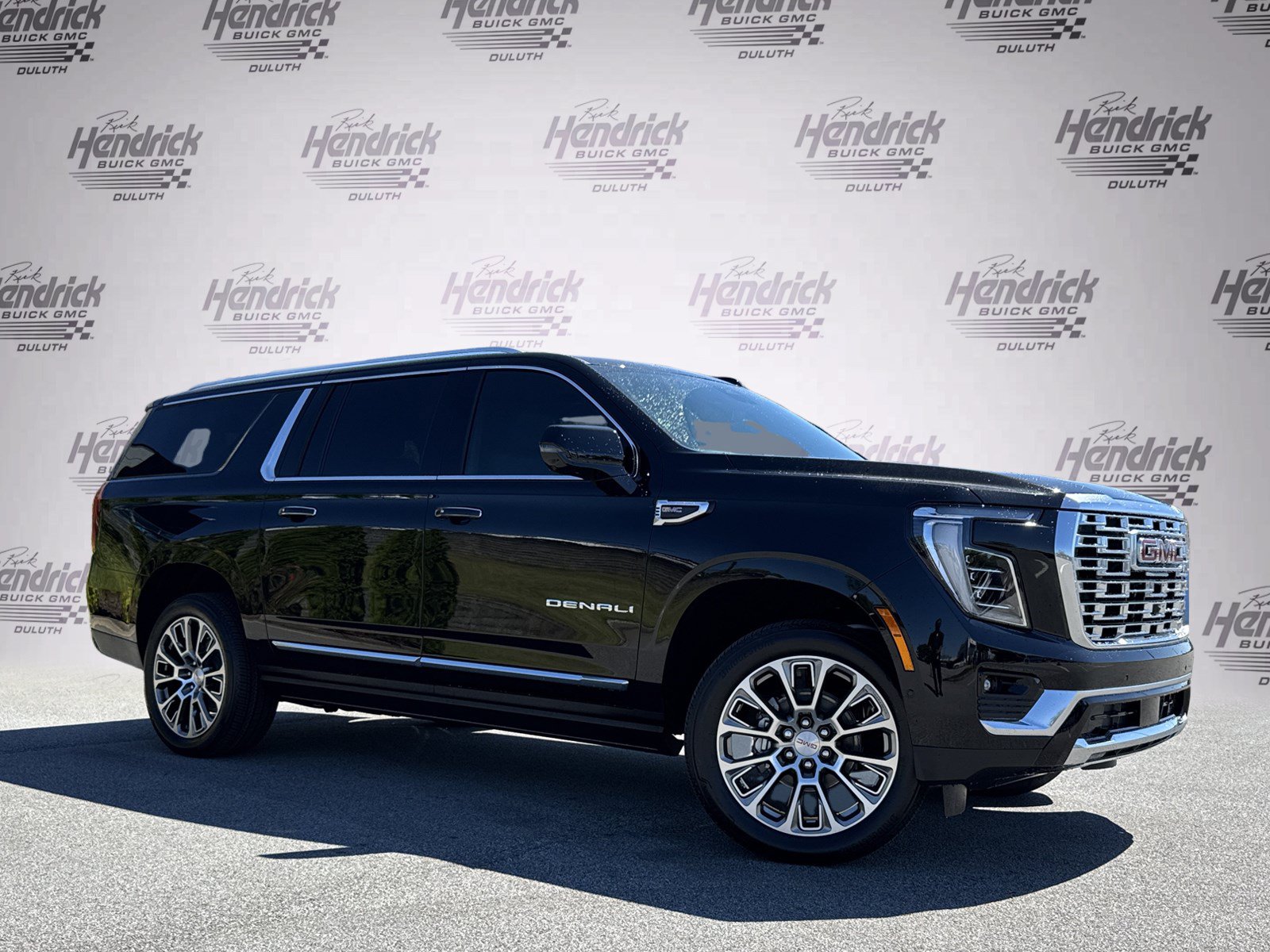 New 2026 GMC Yukon XL Denali w/ Denali Reserve Package RWD image 2