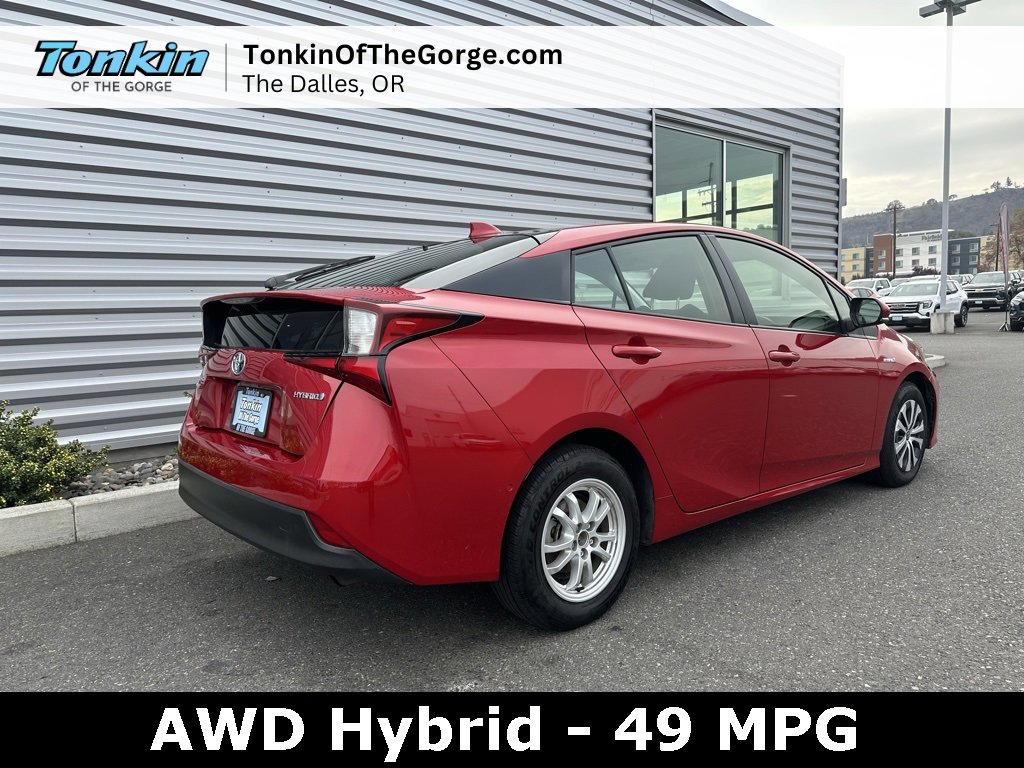 Used 2022 Toyota Prius LE image 3