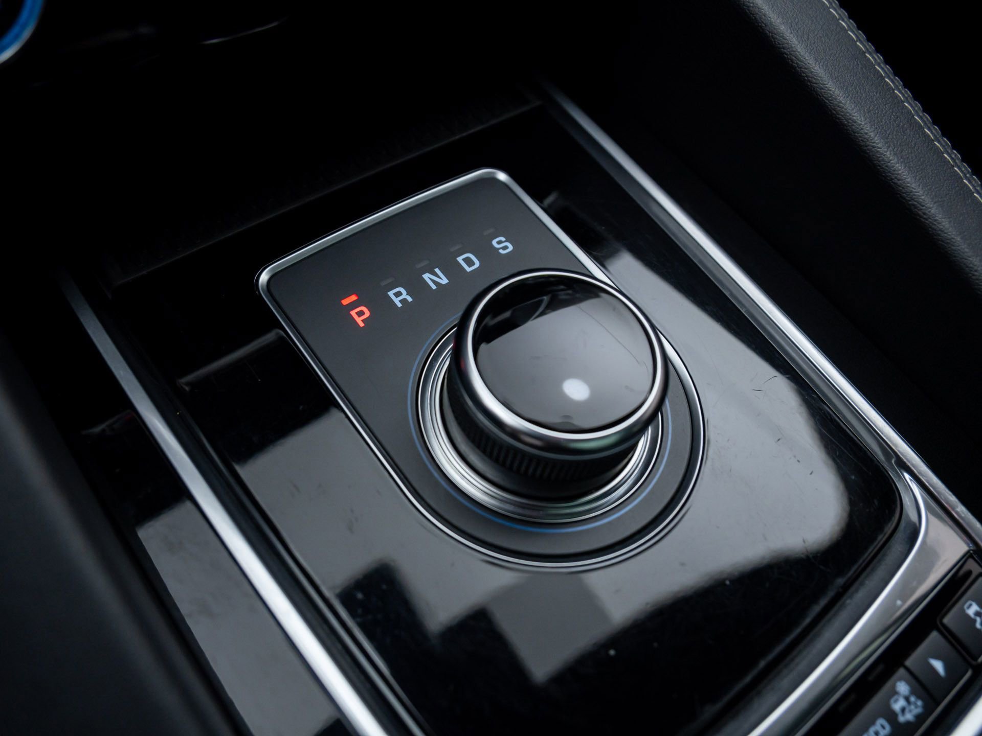 Used 2020 Jaguar F-PACE S image 27