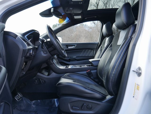 Used 2020 Ford Edge ST w/ Equipment Group 401A image 12