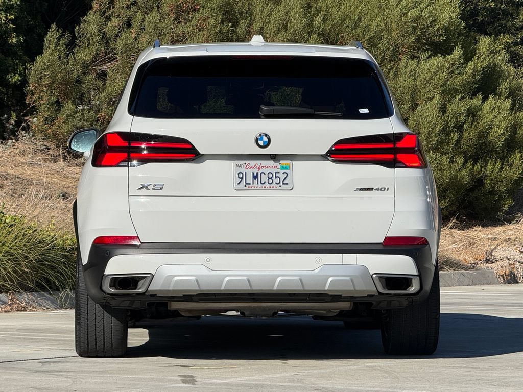 Used 2024 BMW X5 xDrive40i w/ Premium Package AWD/4WD image 10