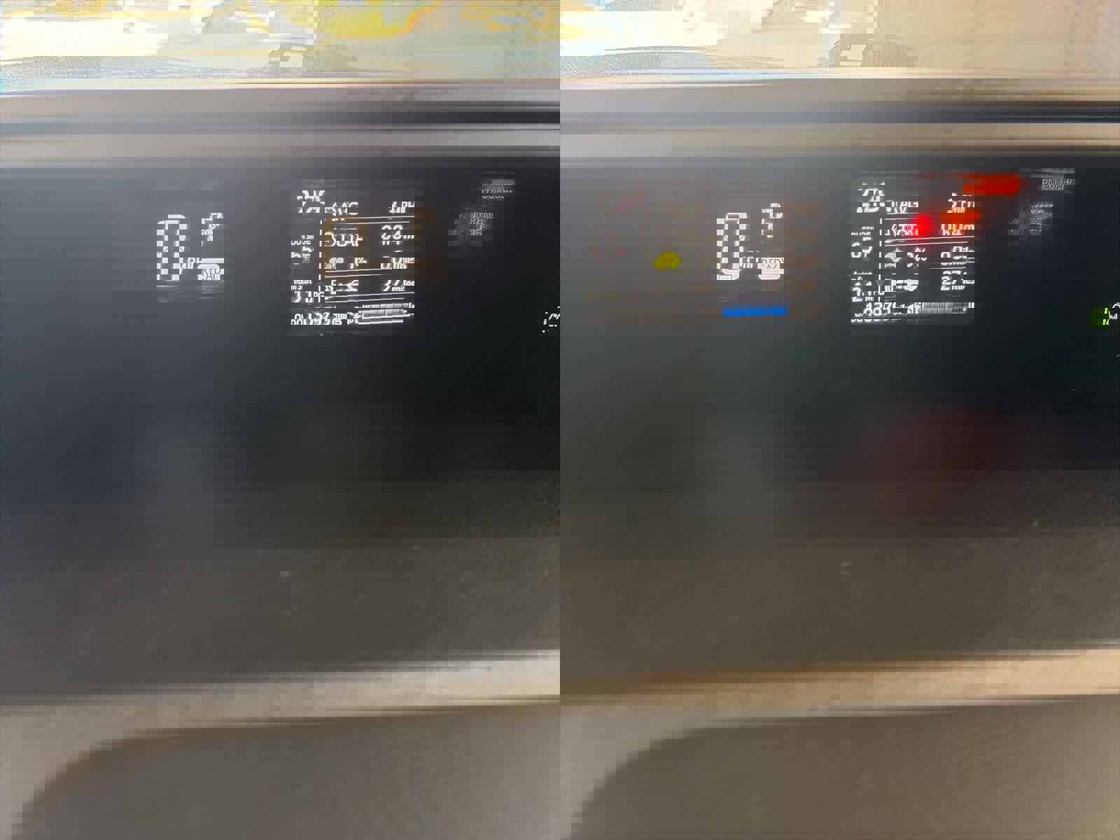 Used 2018 Toyota Prius C One image 31