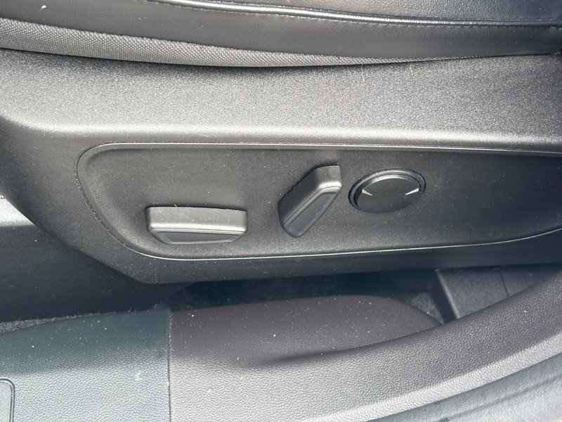 Used 2023 Ford Escape ST-Line w/ Tech Pack #1 AWD/4WD image 16