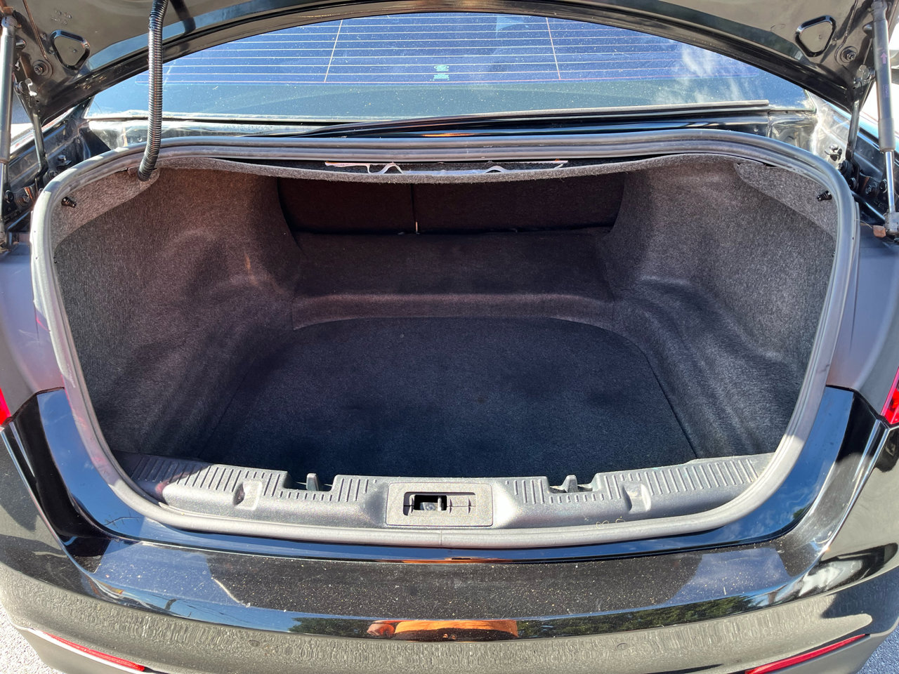 Used 2018 Ford Taurus SEL w/ Equipment Group 201A image 15