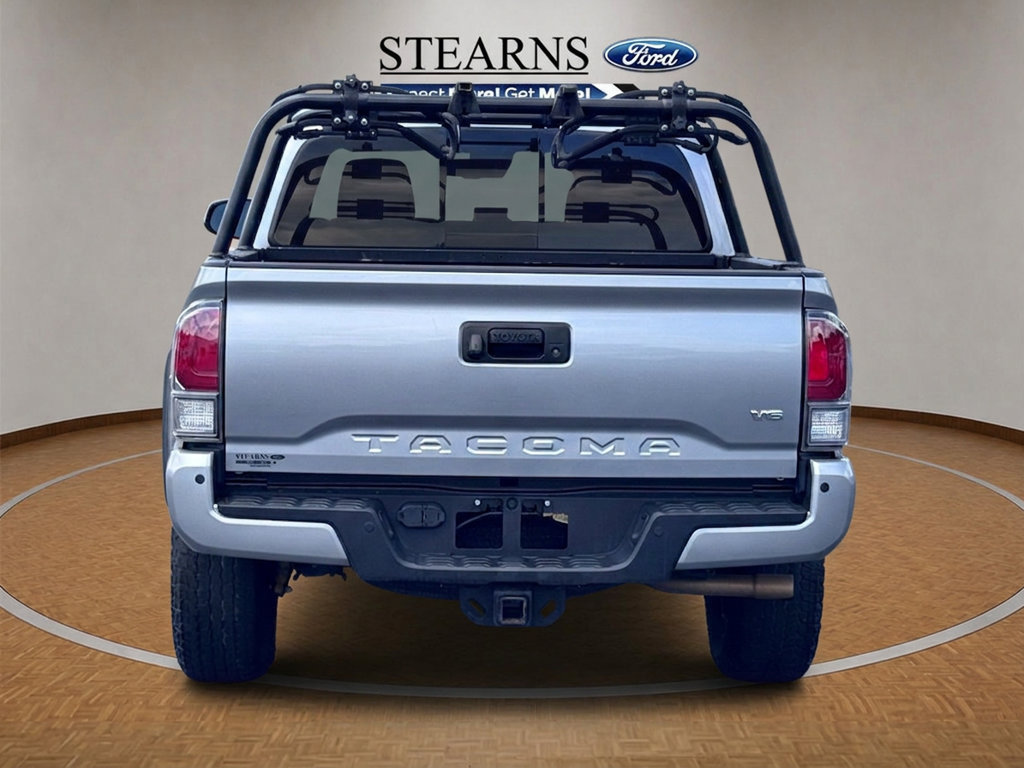 Used 2023 Toyota Tacoma TRD Off-Road w/ Technology Package AWD/4WD image 17