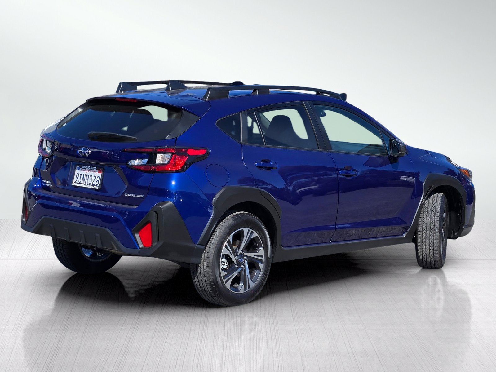 Used 2025 Subaru Crosstrek 2.5i Premium AWD/4WD image 4
