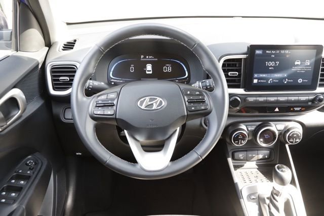 Certified 2026 Hyundai Venue SEL FWD image 17