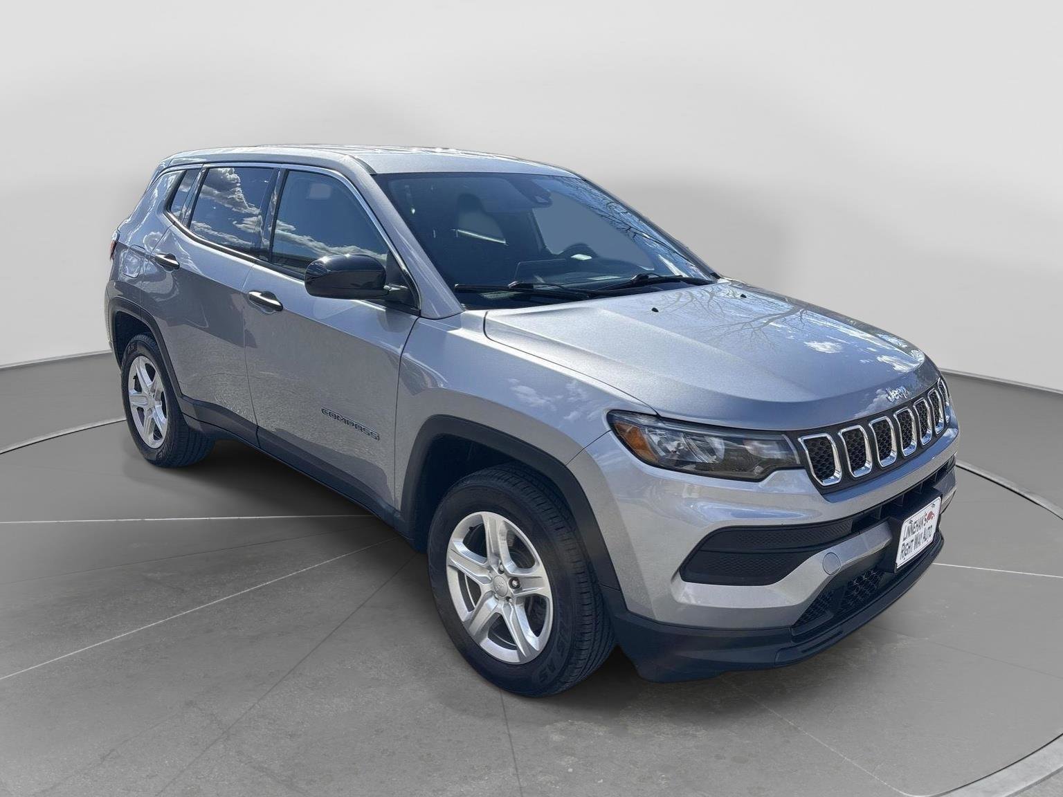 Used 2023 Jeep Compass Sport AWD/4WD image 5