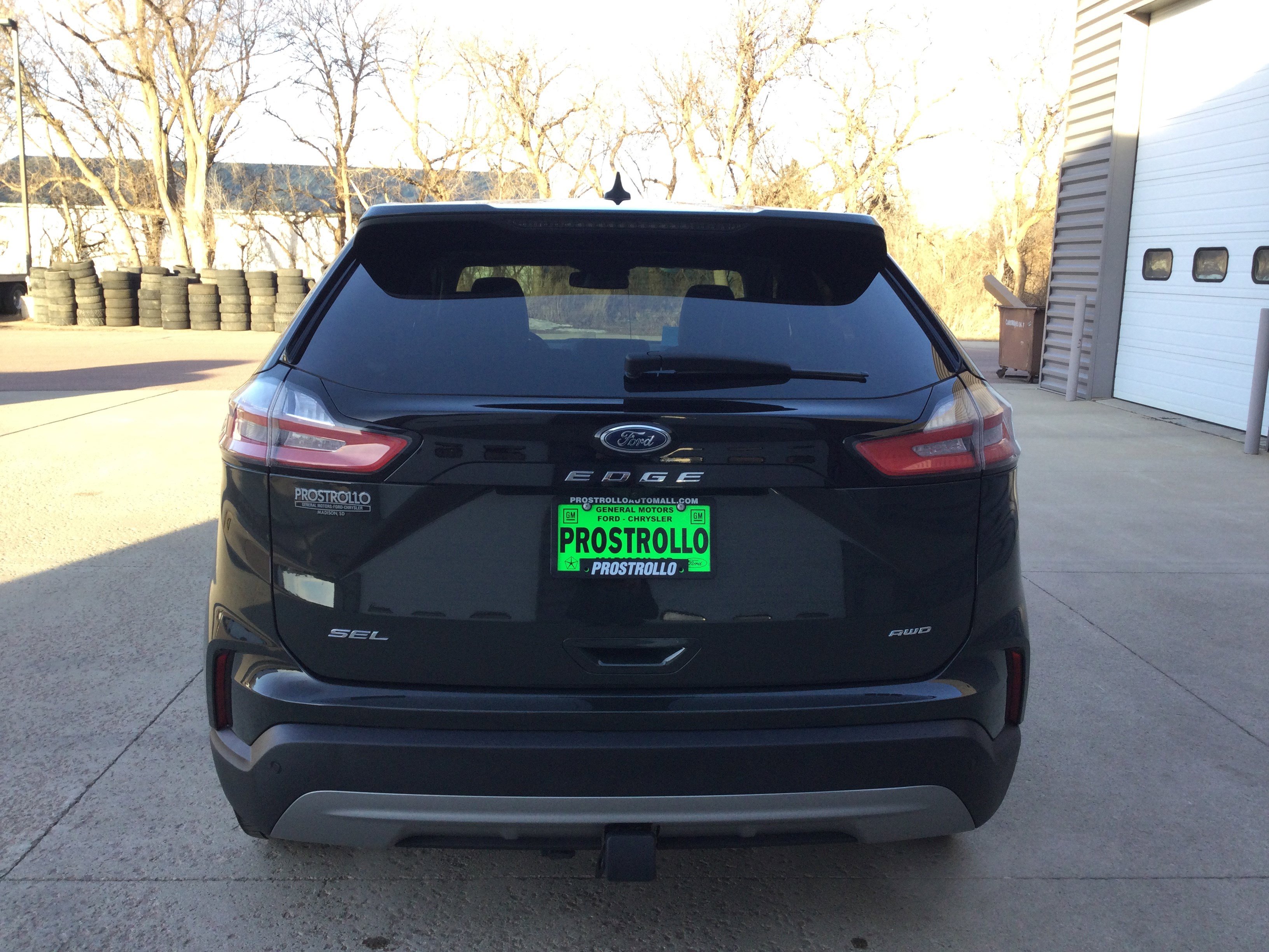 Used 2024 Ford Edge SEL w/ Convenience Package AWD/4WD image 4