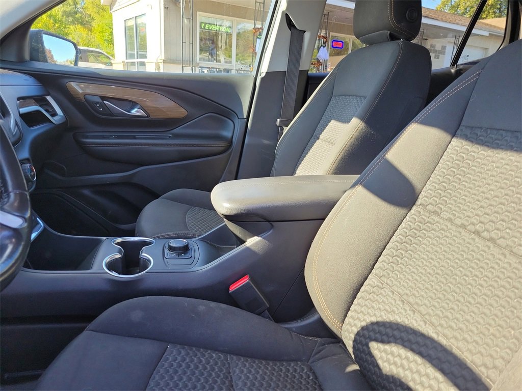 Used 2020 GMC Terrain SLE image 18