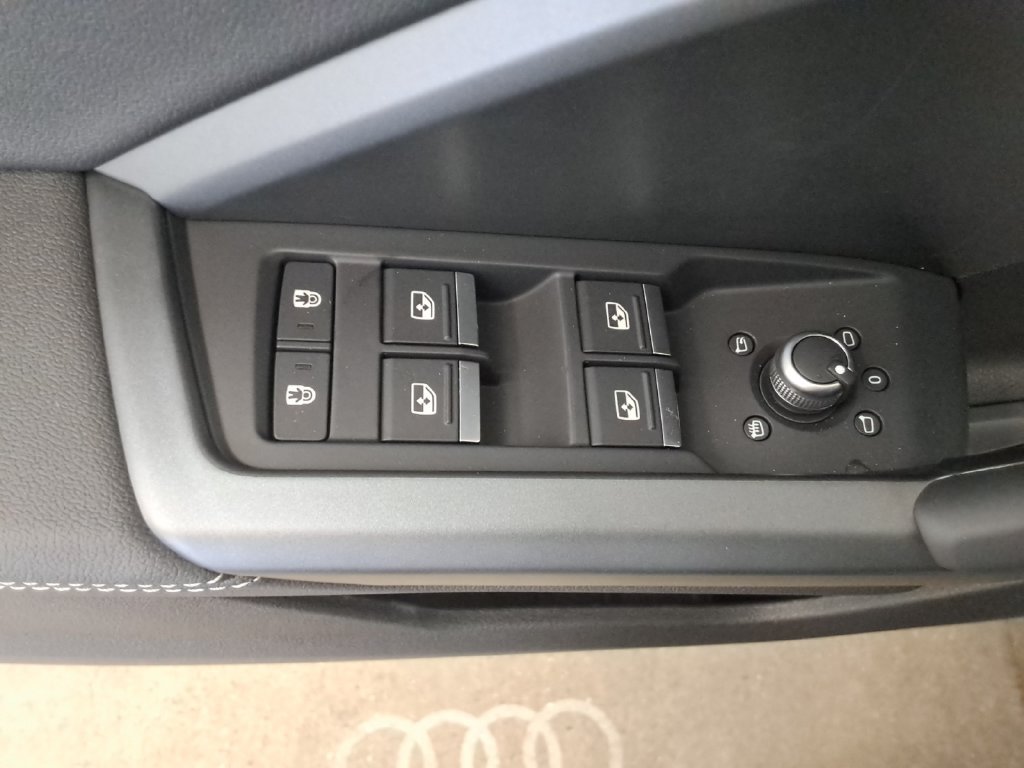 Used 2025 Audi Q3 2.0T Premium AWD/4WD image 20