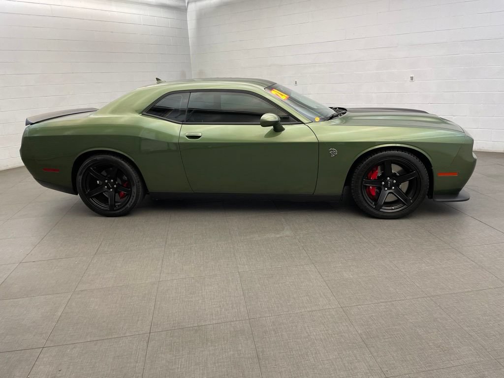 Used 2021 Dodge Challenger SRT Hellcat RWD image 10